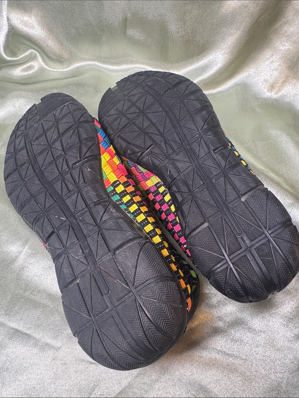 Corkys Multicolor Stretchy Woven Slip-On Flats with Pink Insole Women’s size 6 - Picture 6 of 7